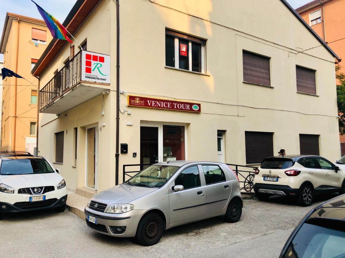 Hotel Venice Tour Mestre Bagian luar foto